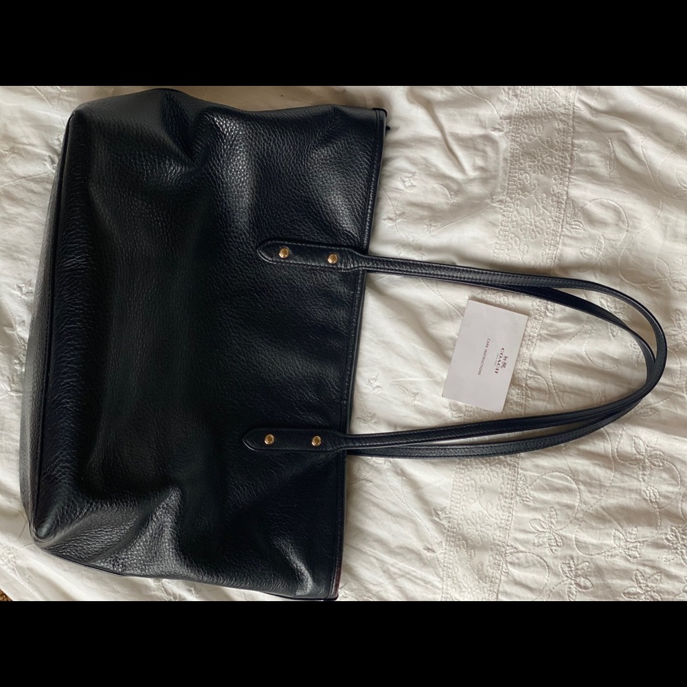 COACH PEBBLED LEATHER TOTE - BLACK - Picture 6 of 13